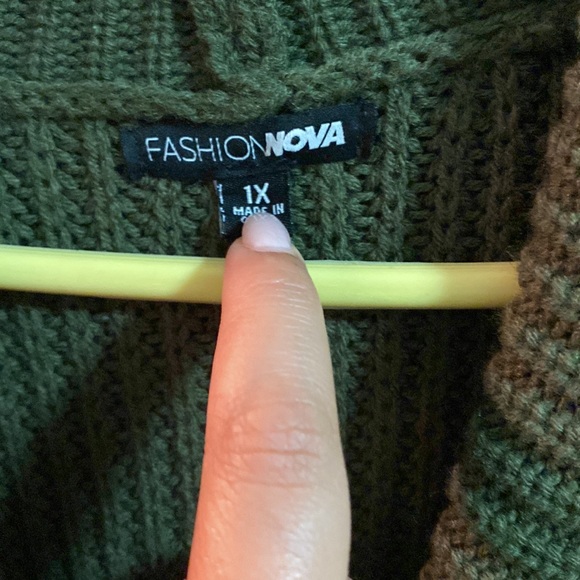 Fashion Nova turtle neck sweater dress - Picture 2 of 2